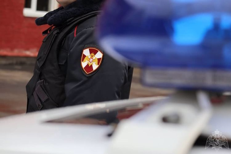 В Петрозаводске сотрудники вневедомственной охраны задержали подозреваемого в хищении