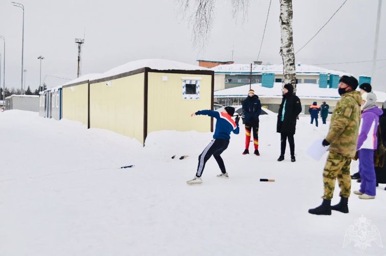 В Петрозаводске военнослужащие Росгвардии приняли участие в подведении итогов ежегодной Республиканской зимней спартакиады молодежи допризывного возраста