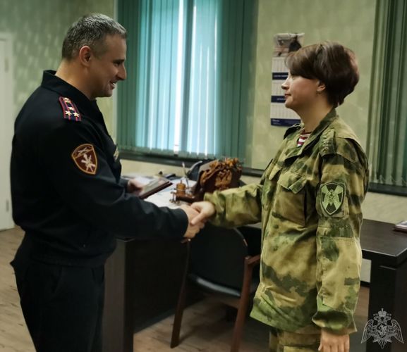 Руководство территориального управления Росгвардии поздравило личный состав группы специальной связи с профессиональным праздником