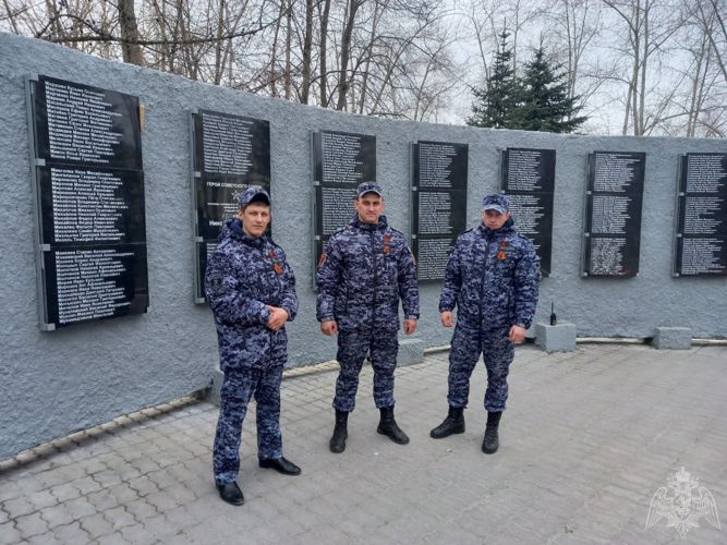 Личный состав Сегежского отдела вневедомственной охраны принял эстафету акции «Георгиевская ленточка»