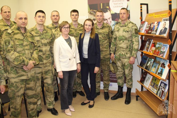 В преддверии Дня России росгвардейцы приняли участие в патриотическом мероприятии