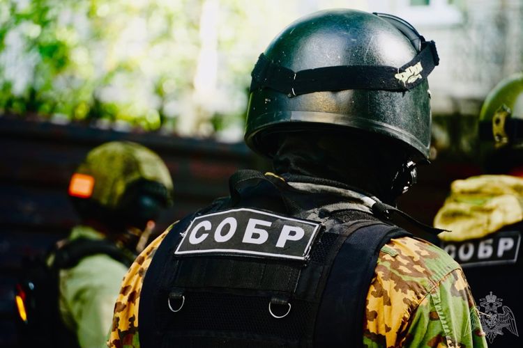 При содействии карельского СОБР Росгвардии задержан подозреваемый в сбыте поддельных денег