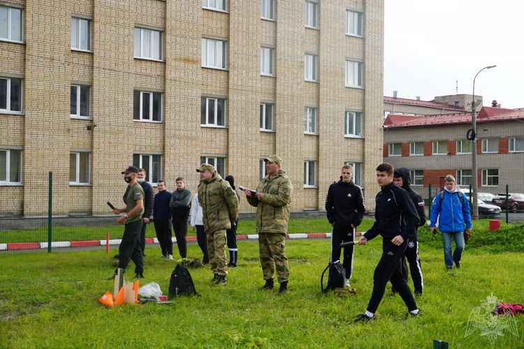 В Карелии военнослужащие Росгвардии приняли участие в проведении Республиканской осенней спартакиады допризывной молодежи 