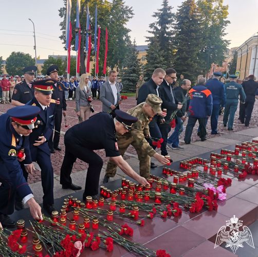 В Карелии руководство Росгвардии приняло участие в акции «Свеча памяти» (видео)
