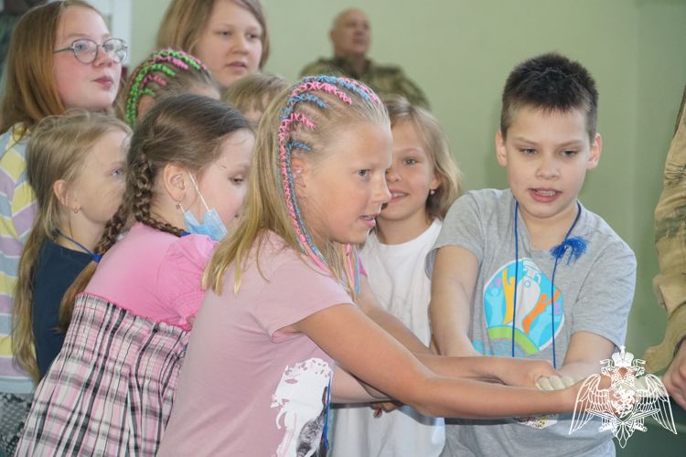 Росгвардейцы провели «веселые старты» для карельских школьников (видео)