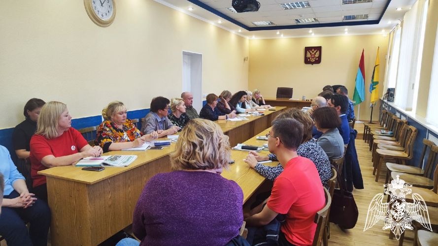 В Кондопоге сотрудники Росгвардии стали участниками круглого стола, основной темой которого стала антитеррористическая защищенность объектов образования