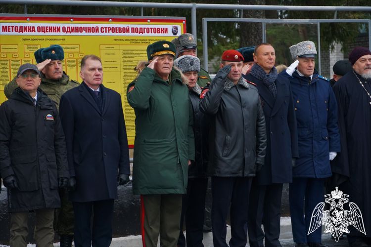 Руководство регионального управления Росгвардии приняло участие в праздновании 90-летия Краснознаменного радиотехнического полка