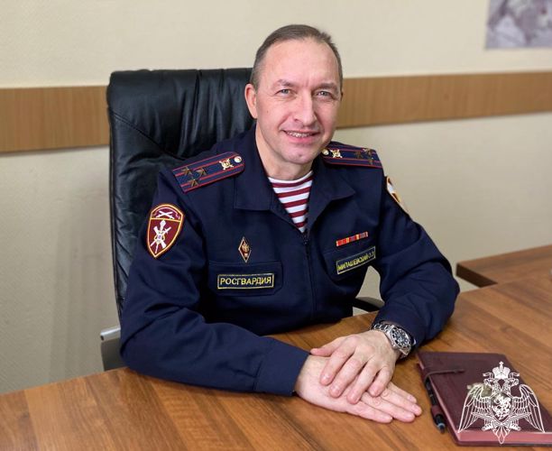 Сотрудники лицензионно-разрешительной службы Росгвардии отмечают профессиональный праздник