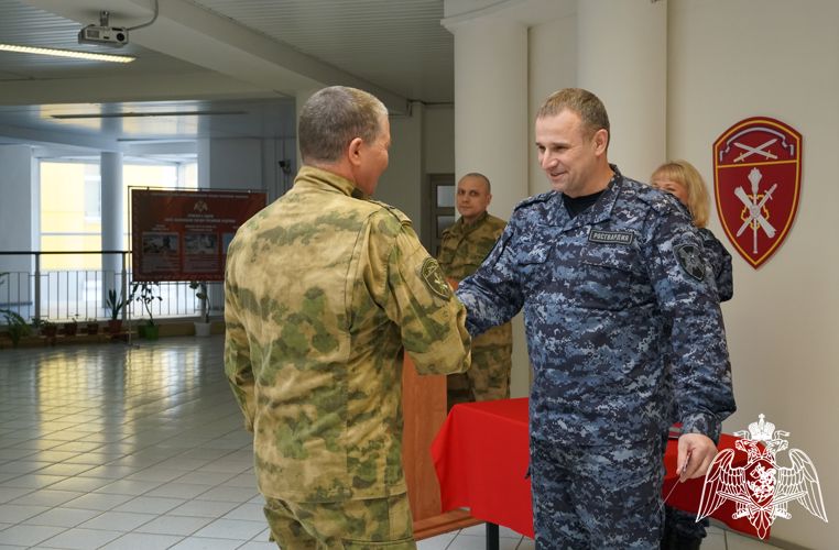 Отличившихся в ходе специальной военной операции росгвардейцев наградили в Карелии