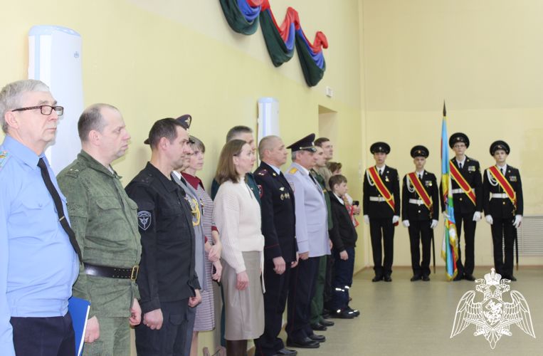 Руководство территориального управления Росгвардии поздравило кадетов с принятием присяги