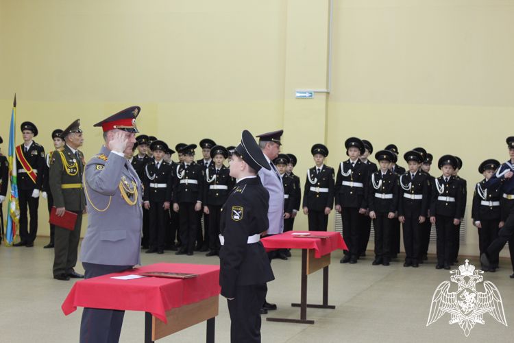 Руководство территориального управления Росгвардии поздравило кадетов с принятием присяги