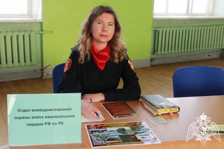 Бойцы карельского ОМОН «Илвес» провели показательные выступления для студентов (ВИДЕО)