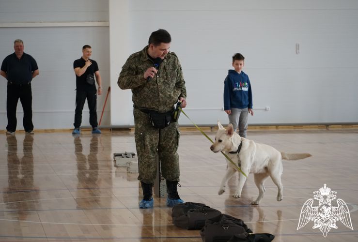 Дети карельских росгвардейцев показали спортивное мастерство на «Веселых стартах»