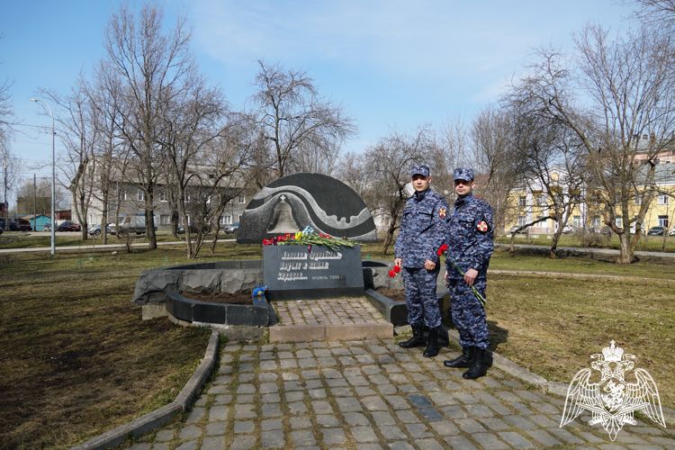 Росгвардейцы из Карелии почтили память жертв чернобыльской катастрофы