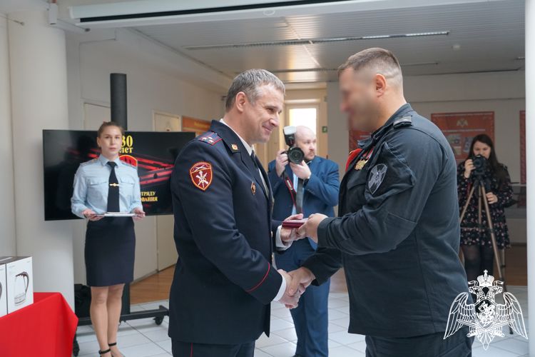 В территориальном управлении Росгвардии состоялись торжественные мероприятия по случаю 30-летия СОБР "Карху"