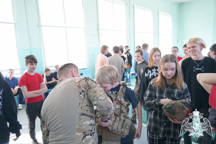 Сотрудники карельского СОБР «Карху» провели спортивное мероприятие для школьников