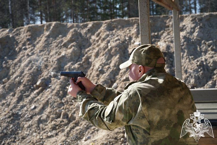 В региональном управлении Росгвардии прошел чемпионат по стрельбе из боевого ручного стрелкового оружия (видео)