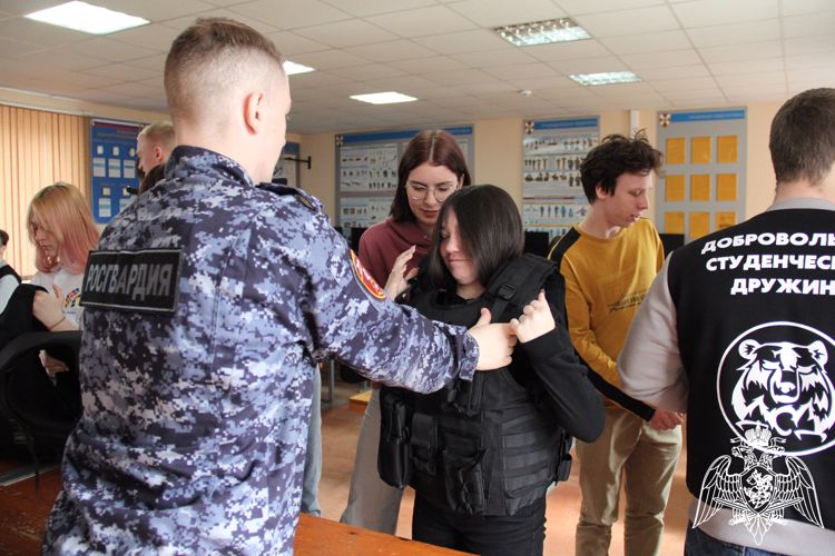 В карельских филиалах вневедомственной охраны прошел День открытых дверей