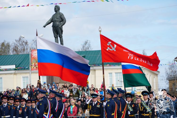 В Петрозаводске руководство Росгвардии приняло участие в праздничных мероприятиях, посвященных 78-летию Победы (ВИДЕО)
