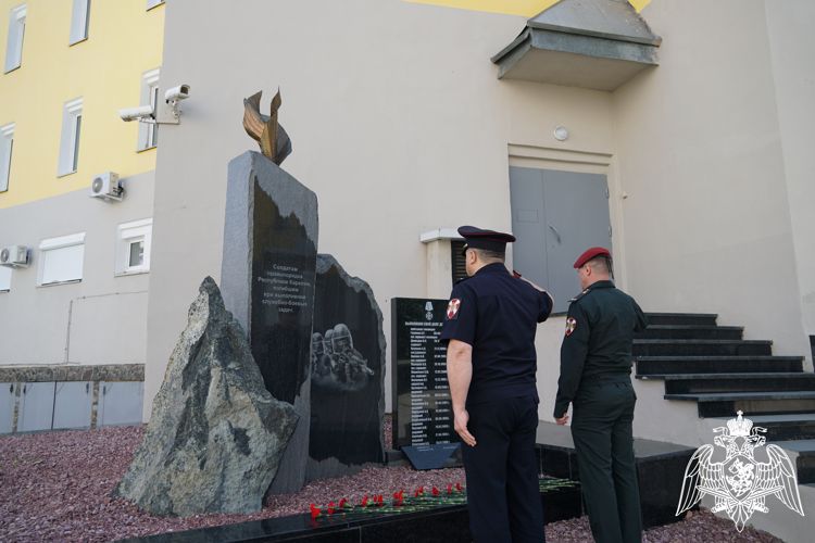 Ветераны почтили погибших сослуживцев, совершив автопробег Санкт-Петербург-Карелия