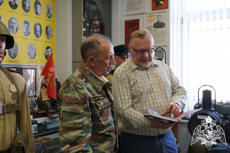Ветераны почтили погибших сослуживцев, совершив автопробег Санкт-Петербург-Карелия