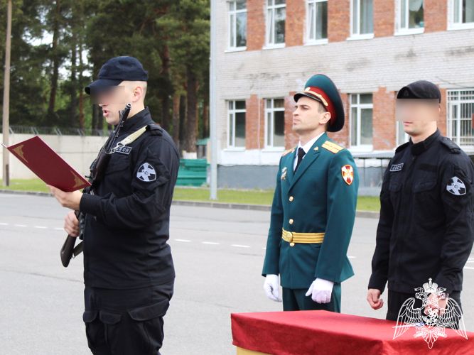 Сотрудники ОМОН приняли присягу в Центре подготовки личного состава Северо-Западного округа Росгвардии