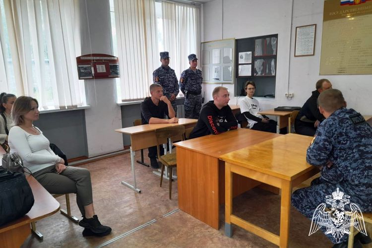 В Сегежском отделе вневедомственной охраны Росгвардии состоялся День открытых дверей
