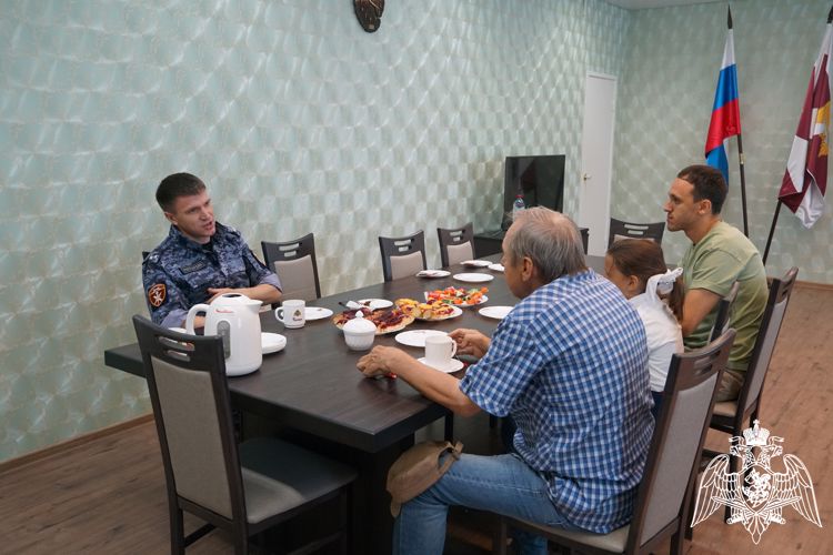 Руководство территориального управления Росгвардии встретилось с семьями погибших сослуживцев
