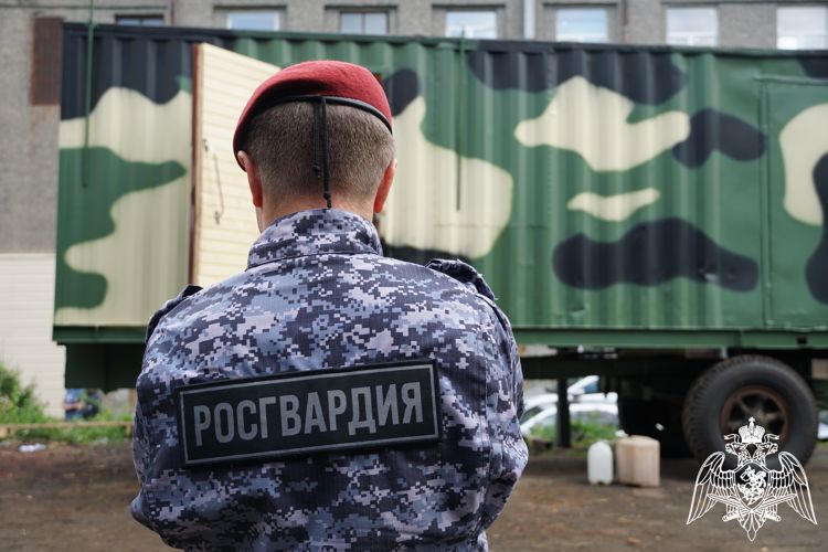 В Карелии представители республиканской власти пополнили материальную базу Росгвардии для участия в СВО