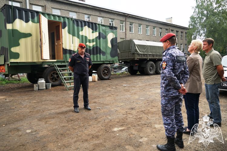 В Карелии представители республиканской власти пополнили материальную базу Росгвардии для участия в СВО