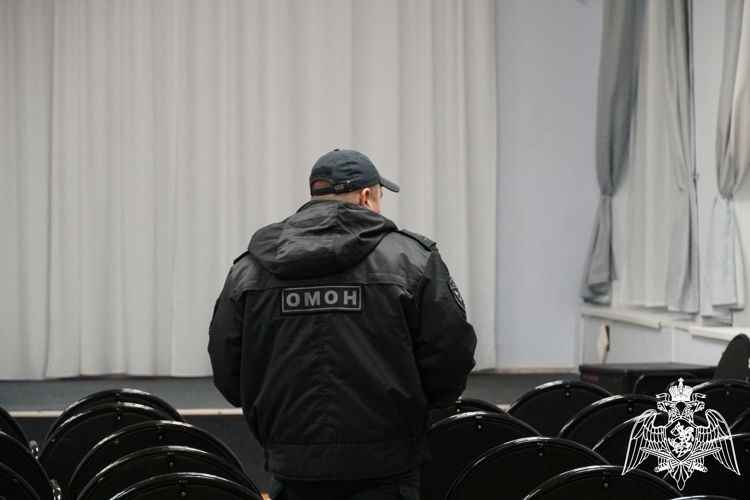 Росгвардия обеспечивает безопасность объектов образования Карелии в первый учебный день