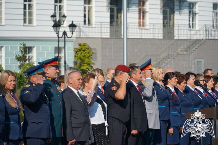 Руководитель теруправления Росгвардии поздравил с Днем знаний воспитанников Петрозаводского президентского кадетского училища 