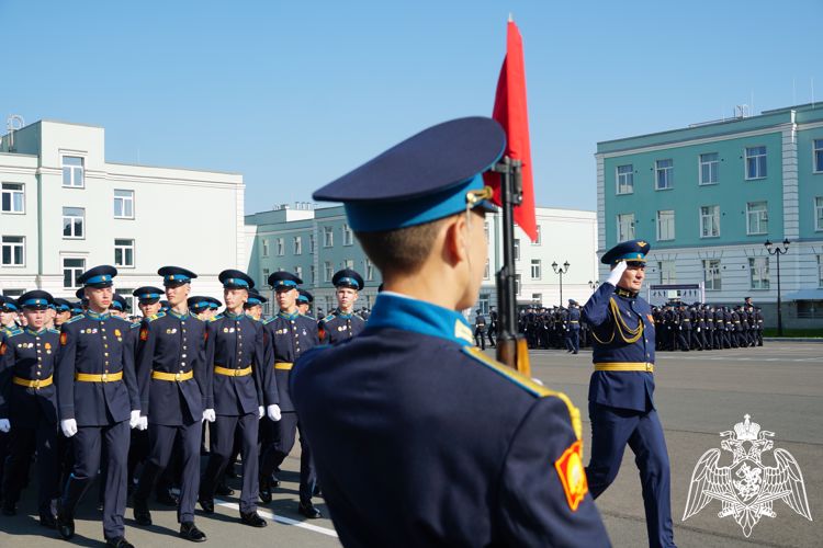 Руководитель теруправления Росгвардии поздравил с Днем знаний воспитанников Петрозаводского президентского кадетского училища 