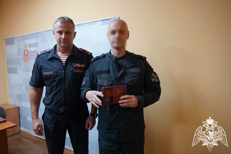 Вручены госнаграды карельским росгвардейцам, отличившимся в ходе специальной военной операции
