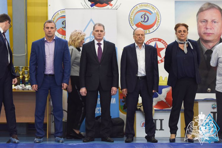 В Карелии руководство Росгвардии приняло участие в церемонии открытия всероссийского турнира «Динамо» по боевому самбо