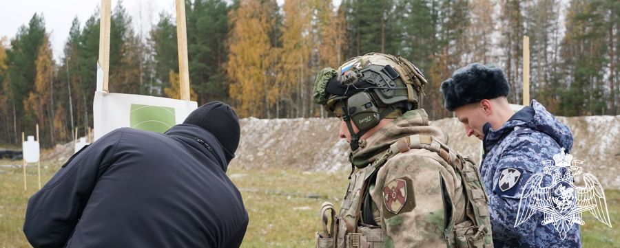 Спецназовцы Карелии прошли испытания на право ношения знака отличия спецподразделений Росгвардии (ВИДЕО)