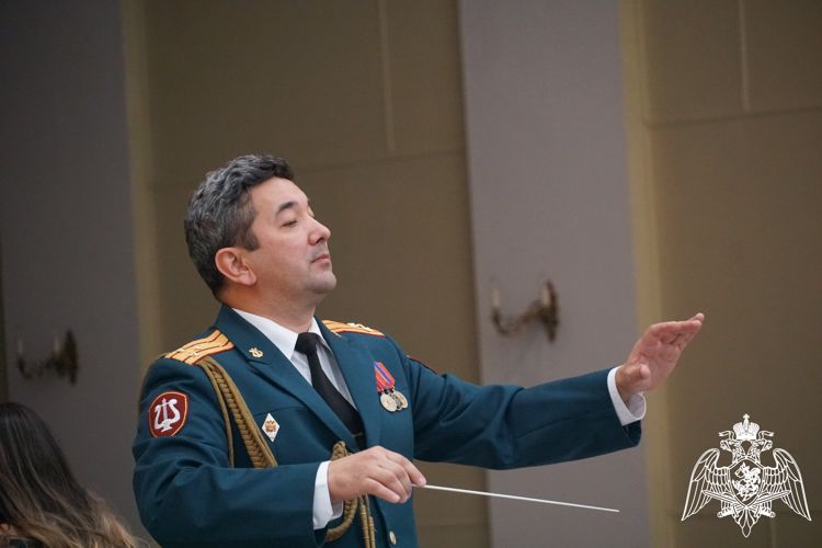 Образцово-показательный оркестр Росгвардии выступил в Карелии (видео)