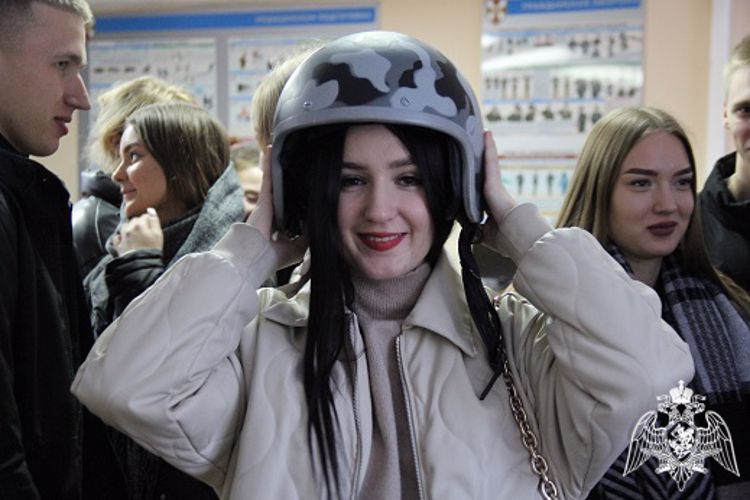 Студенты Российской правовой академии посетили отдел вневедомственной охраны в Петрозаводске