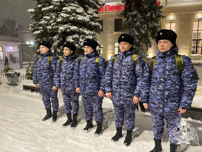 Призывники из Карелии отправились служить в воинские части Северо-Западного округа Росгвардии