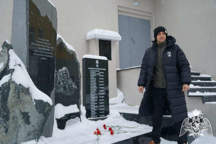 В Карелии руководство Росгвардии встретилось с семьями погибших боевых товарищей 
