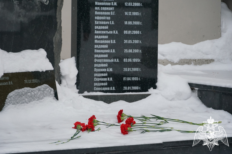В Карелии руководство Росгвардии встретилось с семьями погибших боевых товарищей 