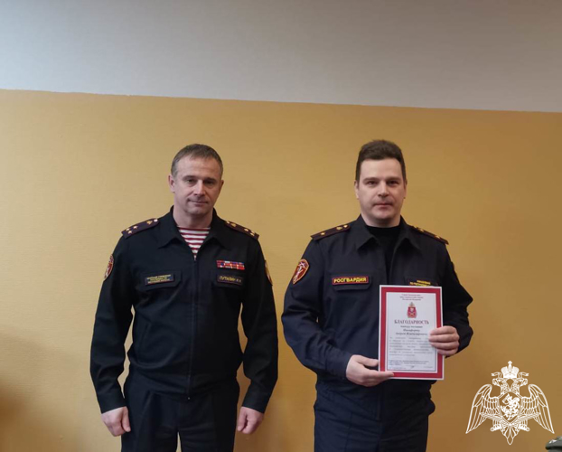 В Карелии руководство Росгвардии наградило сотрудников подразделений государственного контроля и лицензионно-разрешительной работы