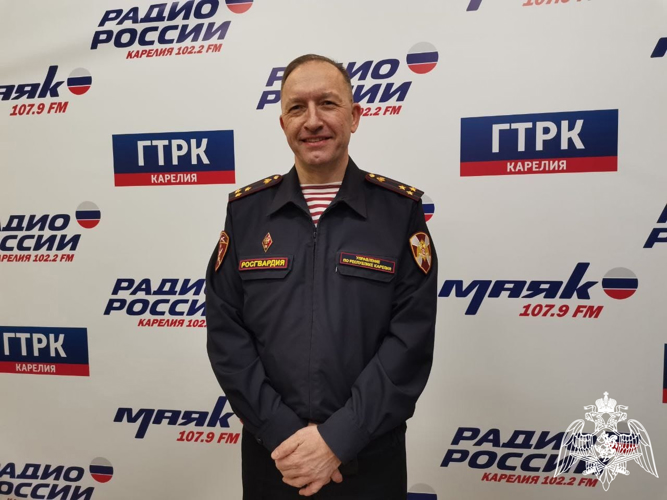 Руководитель лицензионно-разрешительной службы территориального управления Росгвардии выступил на карельском радио