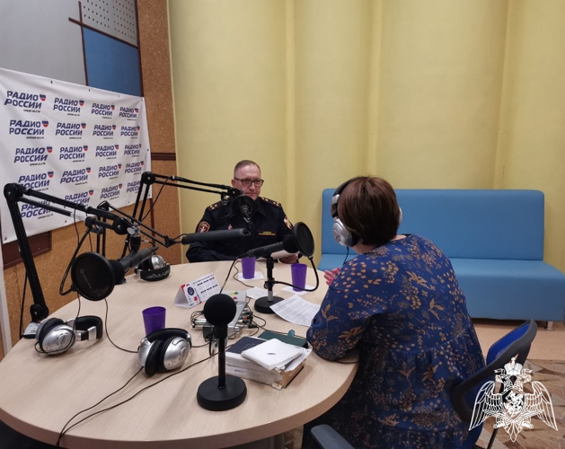 Руководитель лицензионно-разрешительной службы территориального управления Росгвардии выступил на карельском радио 