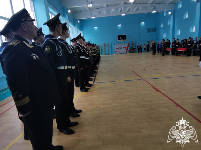 Руководство территориального управления Росгвардии поздравило карельских кадетов с принятием присяги