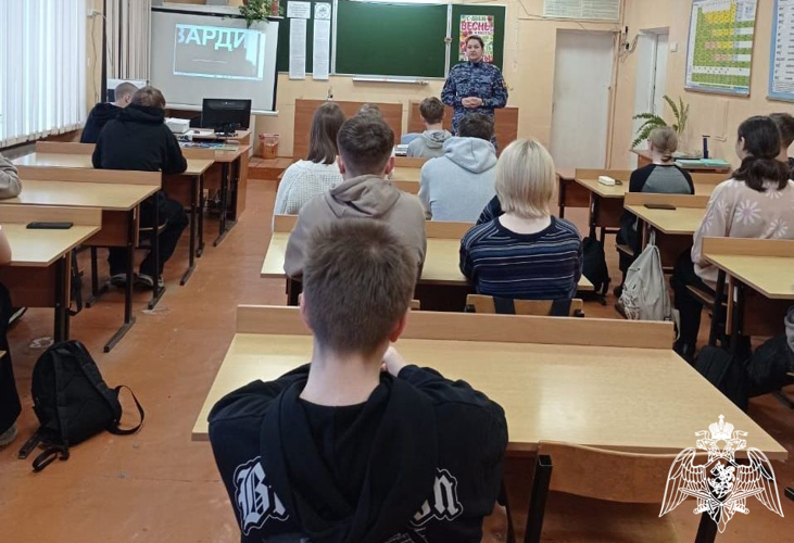 Росгвардейцы провели профориентационное занятие для школьников Пудожа