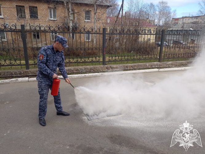 В Карелии на подведомственном объекте Росгвардии состоялась тренировка по эвакуации при пожаре