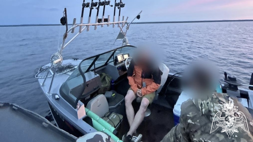 Карельские росгвардейцы совместно с коллегами из транспортной полиции выявили браконьеров в акватории Онежского озера