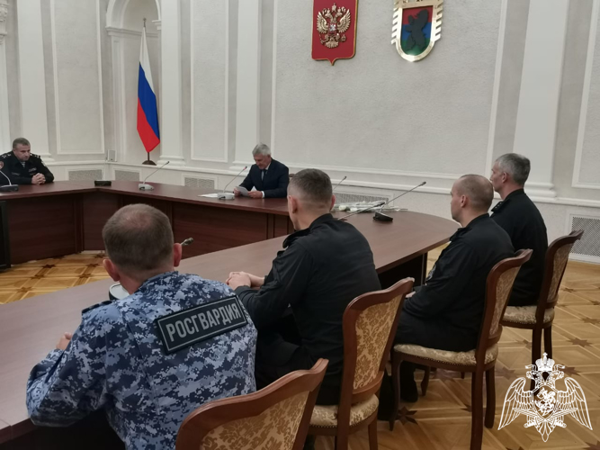 Карельским росгвардейцам вручены госнаграды за участие в СВО