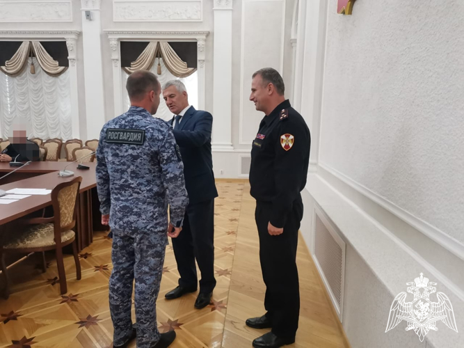 Карельским росгвардейцам вручены госнаграды за участие в СВО